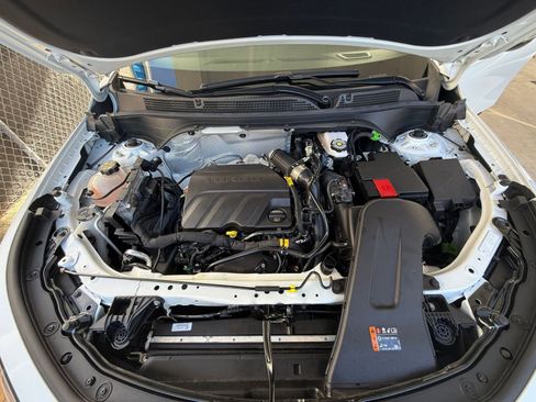 Used 2025 Buick Envista Sport Touring image 32