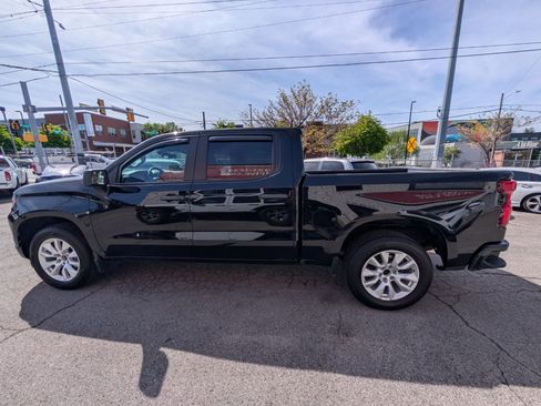 Used 2023 Chevrolet Silverado 1500 Custom image 9