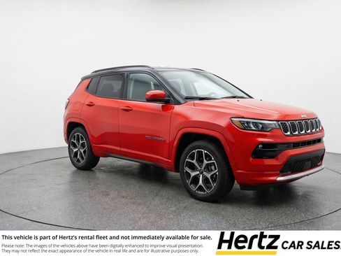 Used 2025 Jeep Compass Limited image 1