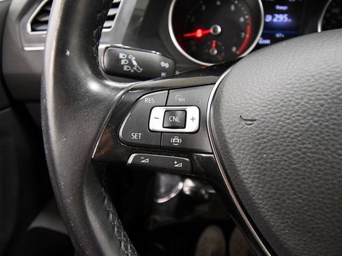 Used 2019 Volkswagen Tiguan SE AWD/4WD image 20