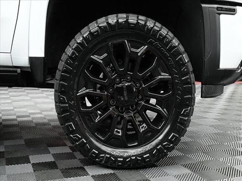New 2026 GMC Sierra 2500 Denali Ultimate AWD/4WD image 5