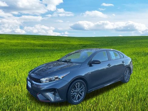 Used 2023 Kia Forte GT-Line image 37