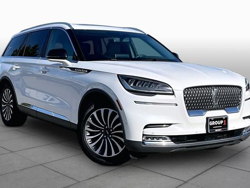 Used 2020 Lincoln Aviator Reserve w/ Equipment Group 201A RWD image 3