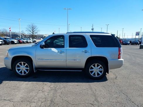 Used 2011 GMC Yukon Denali image 9