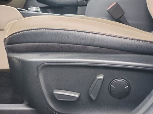 Used 2021 Ford Escape SEL FWD image 6