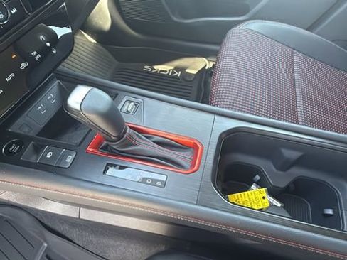 New 2025 Nissan Kicks SR image 13