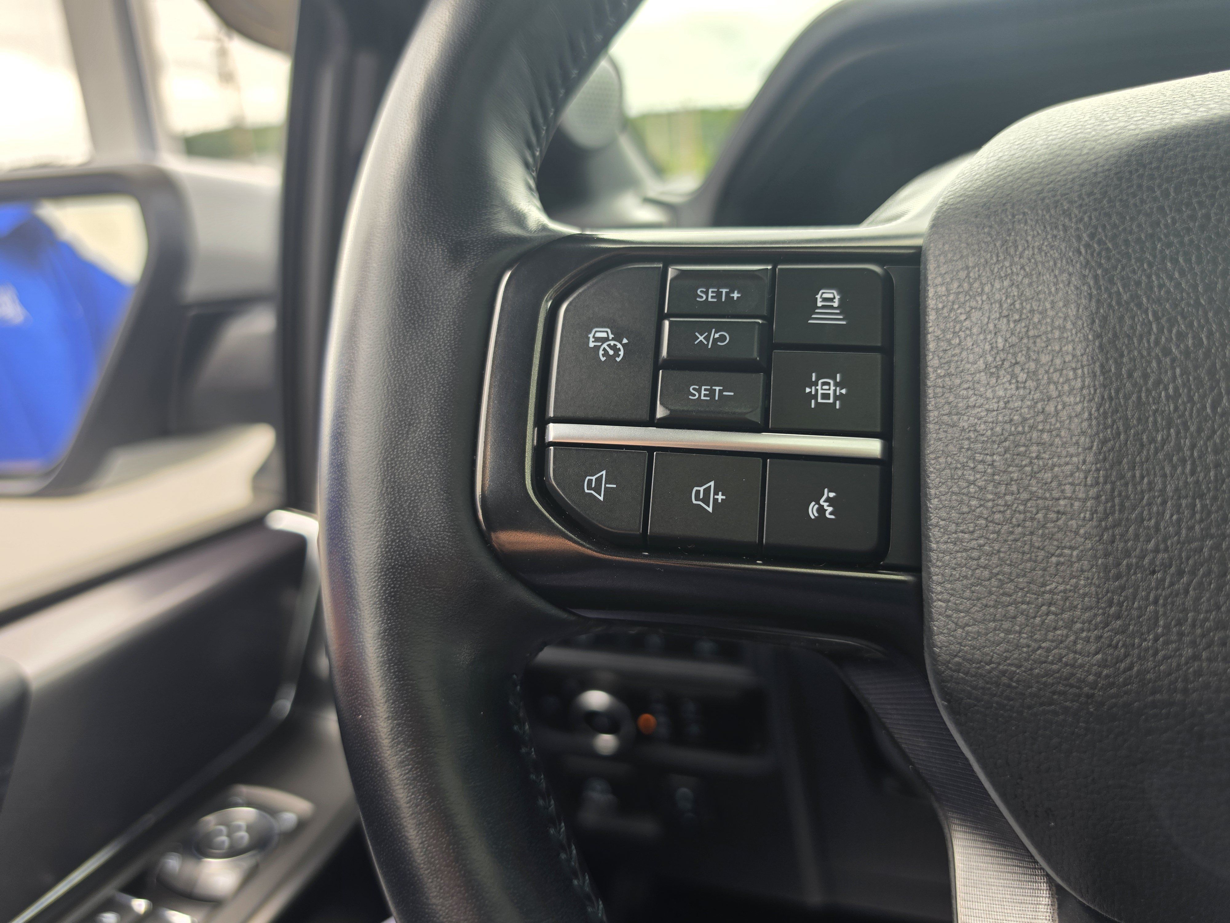 Used 2024 Ford F150 Platinum AWD/4WD image 24