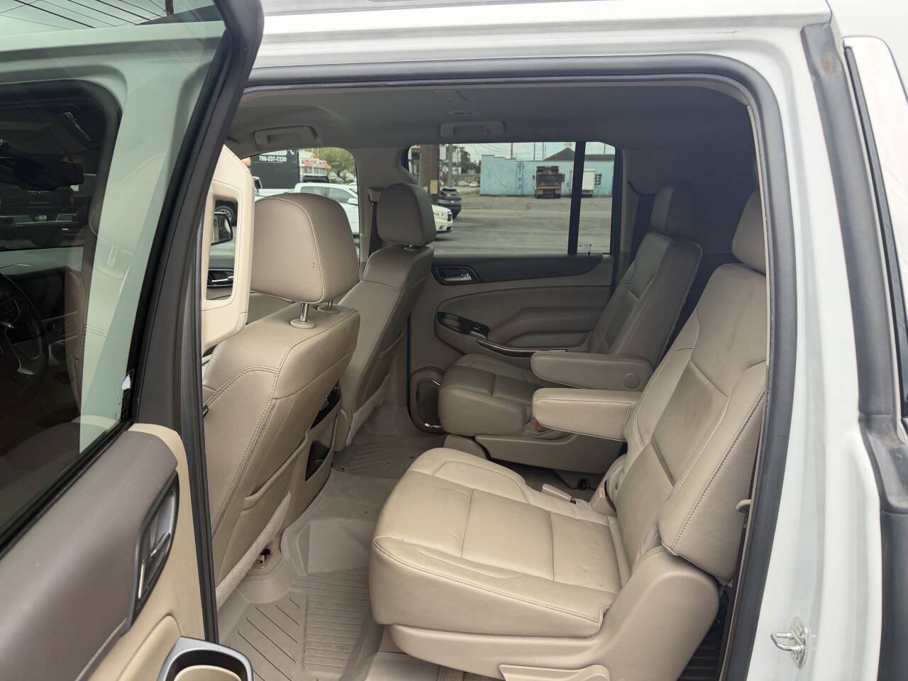 Used 2020 GMC Yukon XL SLT w/ HD Trailering Package RWD image 10