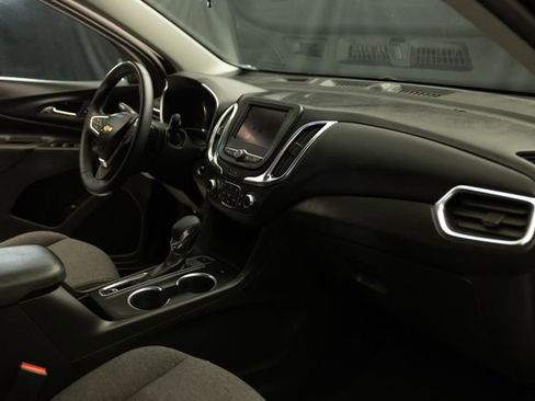 Used 2023 Chevrolet Equinox LT w/ Driver Convenience Package AWD/4WD image 19