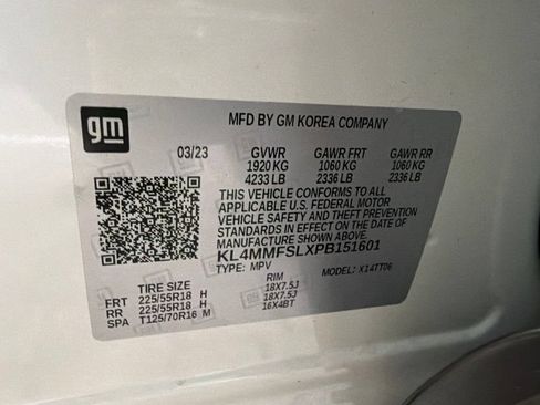 Used 2023 Buick Encore GX Essence w/ Experience Buick Package FWD image 12