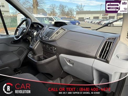 Used 2019 Ford Transit 150 XLT image 32