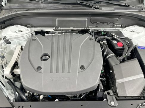 New 2026 Volvo XC60 B5 Core AWD/4WD image 31