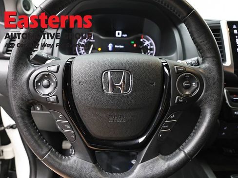 Used 2017 Honda Pilot Elite image 10
