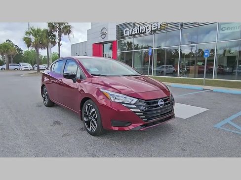 New 2025 Nissan Versa SR FWD image 17