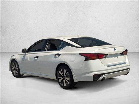 Used 2021 Nissan Altima 2.5 SL FWD image 5