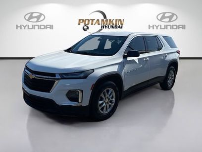 Used 2022 Chevrolet Traverse LS