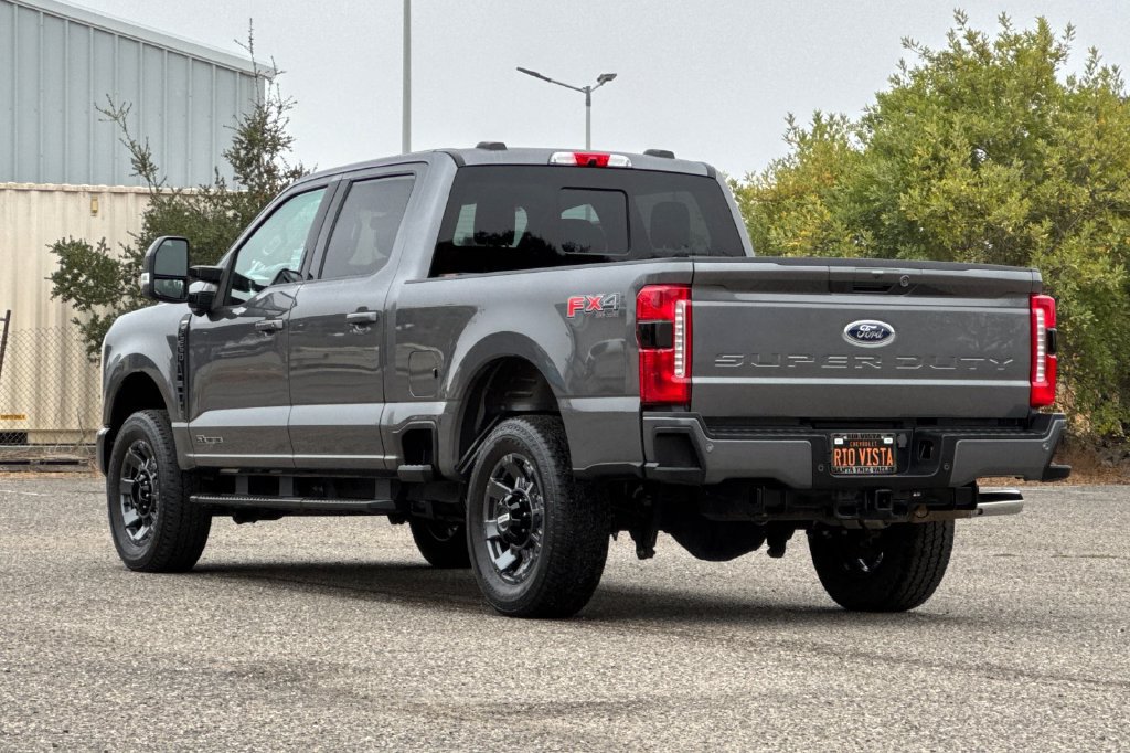 Used 2023 Ford F250 Lariat w/ Lariat Ultimate Package AWD/4WD image 6