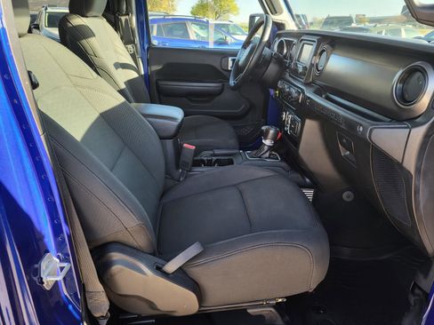Used 2019 Jeep Wrangler Unlimited Sport S image 9