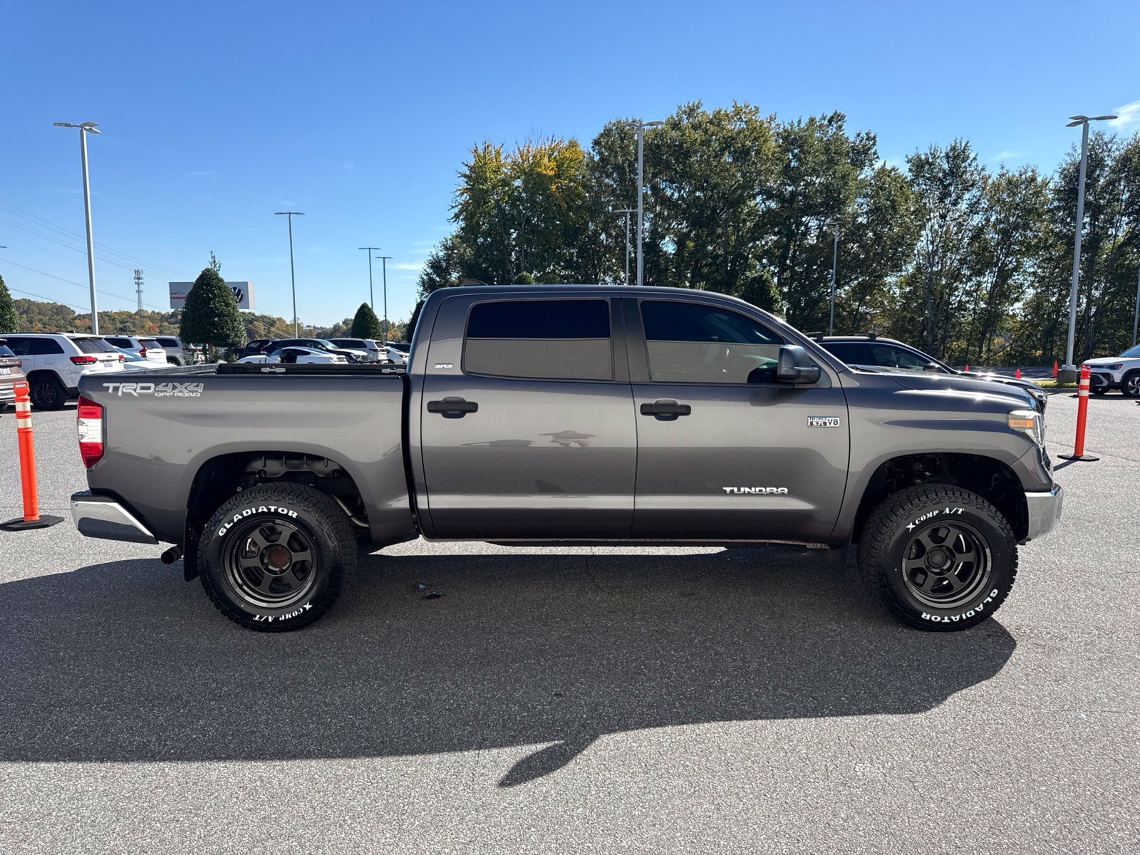 Used 2021 Toyota Tundra SR5 w/ TRD Off-Road Package AWD/4WD image 8