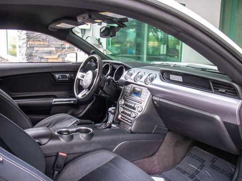 Used 2015 Ford Mustang GT RWD image 17