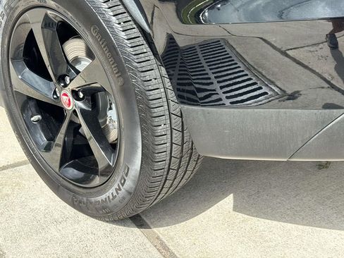 Used 2020 Jaguar F-PACE Premium image 5