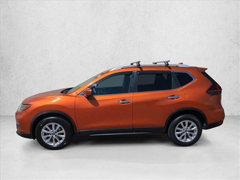 Used 2019 Nissan Rogue SV AWD/4WD image 9