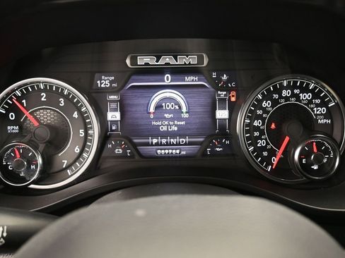 Used 2023 RAM 1500 Laramie image 18