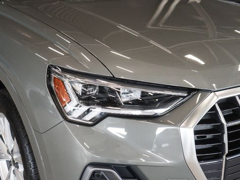 New 2025 Audi Q3 2.0T Premium image 32