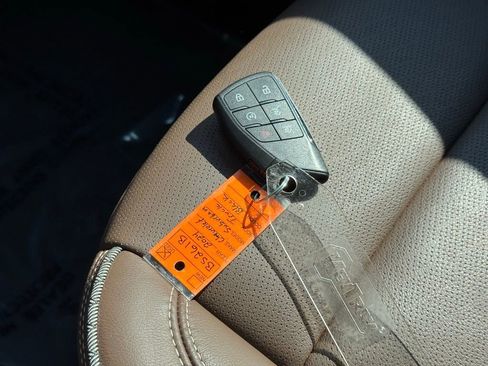 Used 2024 Chevrolet Suburban High Country image 48