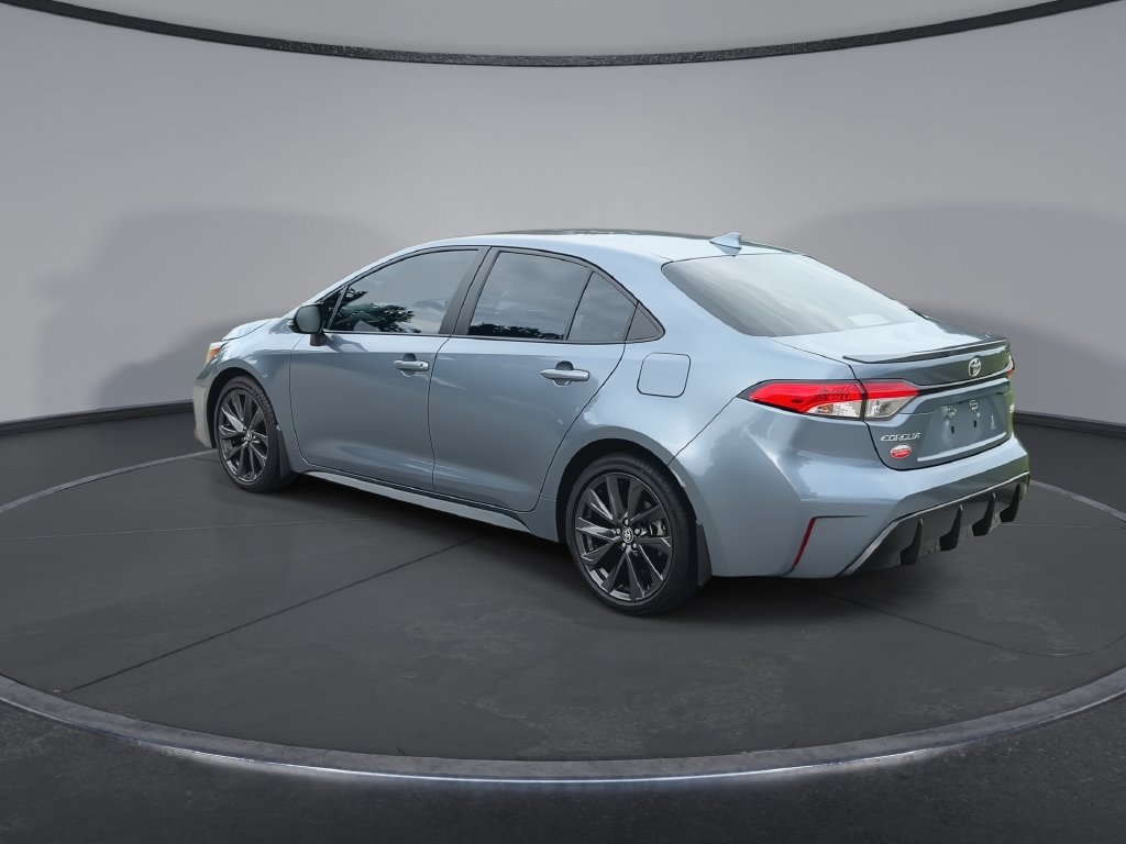 Used 2025 Toyota Corolla SE FWD image 6