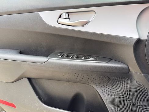 Used 2023 Kia Forte LXS FWD image 21