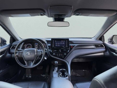 Used 2021 Toyota Camry SE w/ Carpet Mat Package (TMS) image 40