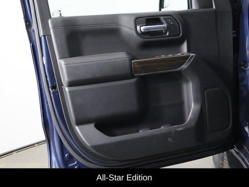 Used 2021 Chevrolet Silverado 1500 LT AWD/4WD image 19