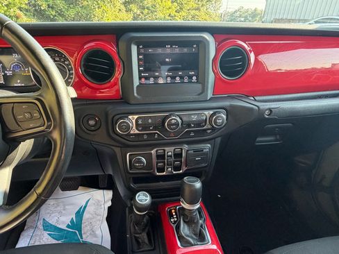 Used 2023 Jeep Gladiator Sport AWD/4WD image 47