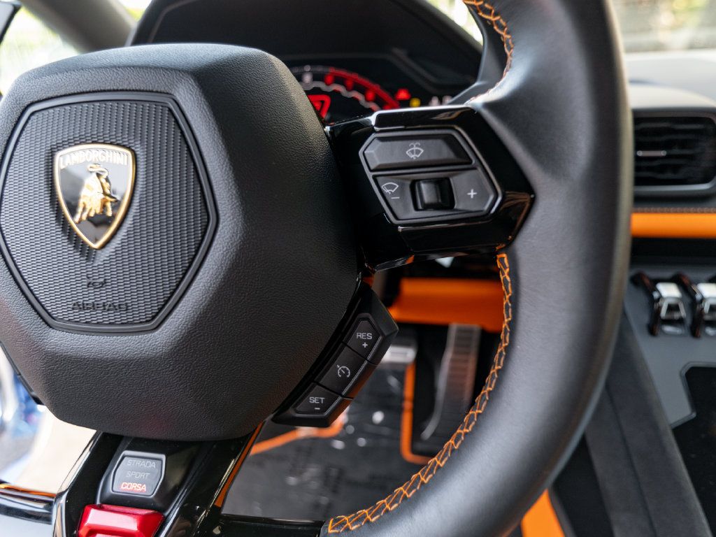 Used 2023 Lamborghini Huracan Tecnica RWD image 12