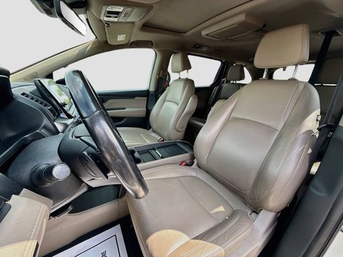 Used 2018 Honda Odyssey EX-L image 12
