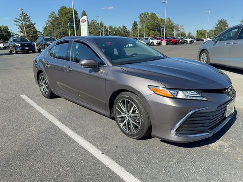 Used 2024 Toyota Camry XLE w/ Navigation Package AWD/4WD image 3