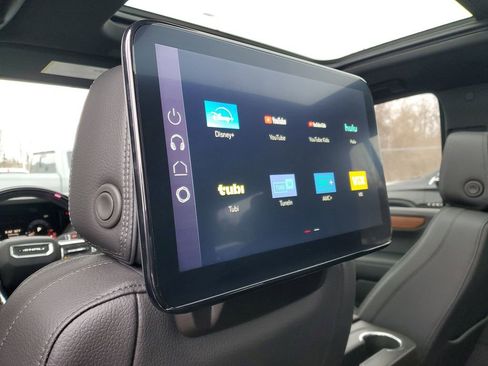 Used 2025 GMC Yukon Denali w/ Denali Reserve Package image 32