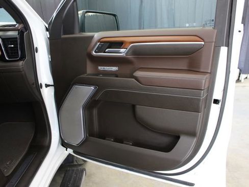 Used 2023 GMC Sierra 1500 Denali w/ Denali Reserve Package AWD/4WD image 61