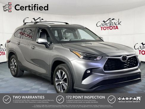 Used 2025 Toyota Highlander XLE image 1