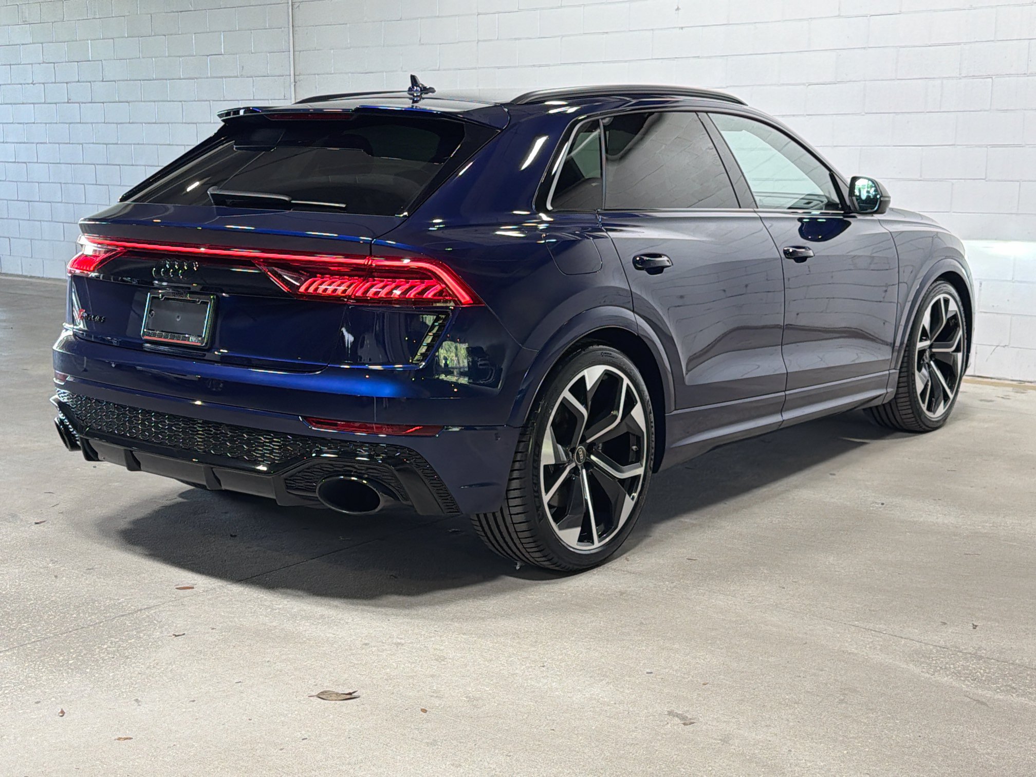 Used 2023 Audi RS Q8 AWD/4WD image 7
