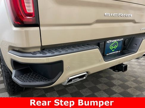 Certified 2022 GMC Sierra 1500 AT4 w/ AT4 Premium Package image 17