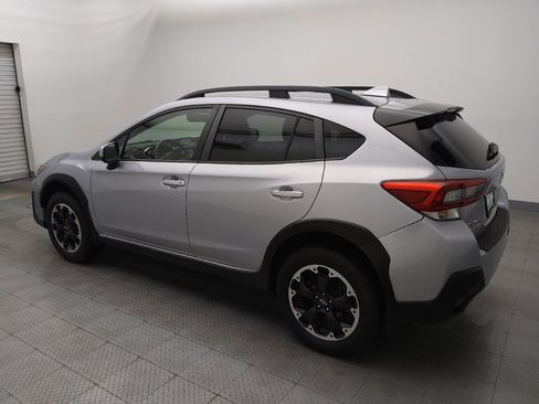 Used 2021 Subaru Crosstrek 2.0i Premium w/ Moonroof Package AWD/4WD image 3
