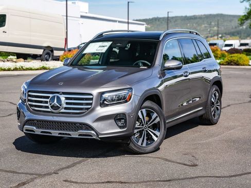 New 2026 Mercedes-Benz GLB 250 4MATIC image 1