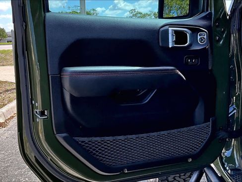 Used 2023 Jeep Wrangler Unlimited Rubicon 392 image 25