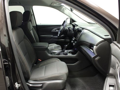 Used 2018 Chevrolet Traverse LT image 14