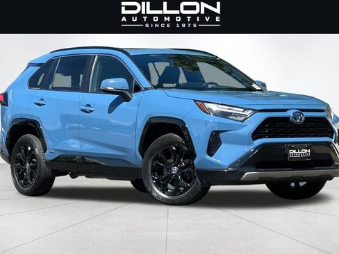 Used 2022 Toyota RAV4 SE w/ Convenience Package AWD/4WD image 1