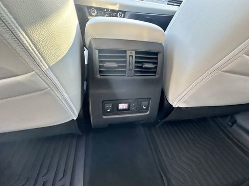 Used 2023 Mitsubishi Outlander SEL AWD/4WD image 21