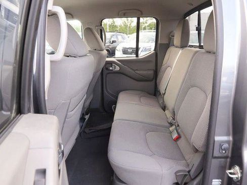 Used 2019 Nissan Frontier SV w/ Value Truck Package AWD/4WD image 10