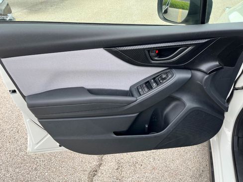 Used 2018 Subaru Crosstrek 2.0i Premium AWD/4WD image 25
